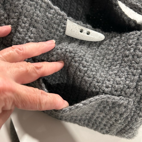 Artisan Crocheted Handbag - Picture 8 of 11